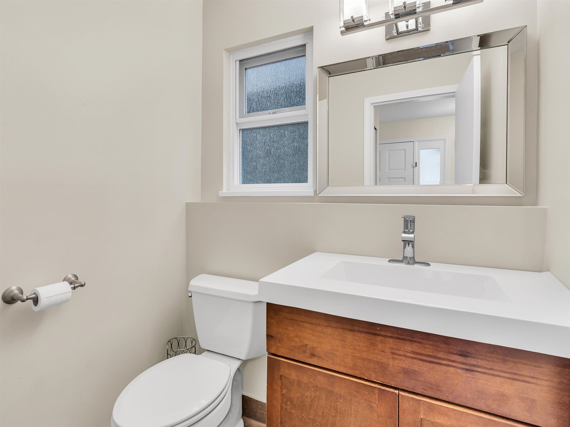 3970-phyllis-road-lynn-valley-north-vancouver-16 at 3970 Phyllis Road, Lynn Valley, North Vancouver