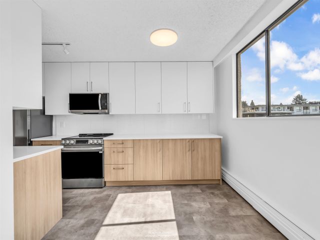 145-st-georges-avenue-lower-lonsdale-north-vancouver-13 at 607 - 145 St. Georges Avenue, Lower Lonsdale, North Vancouver