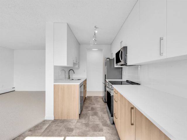 145-st-georges-avenue-lower-lonsdale-north-vancouver-18 at 607 - 145 St. Georges Avenue, Lower Lonsdale, North Vancouver