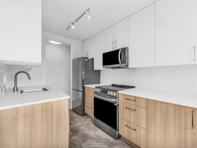 145-st-georges-avenue-lower-lonsdale-north-vancouver-19 at 607 - 145 St. Georges Avenue, Lower Lonsdale, North Vancouver