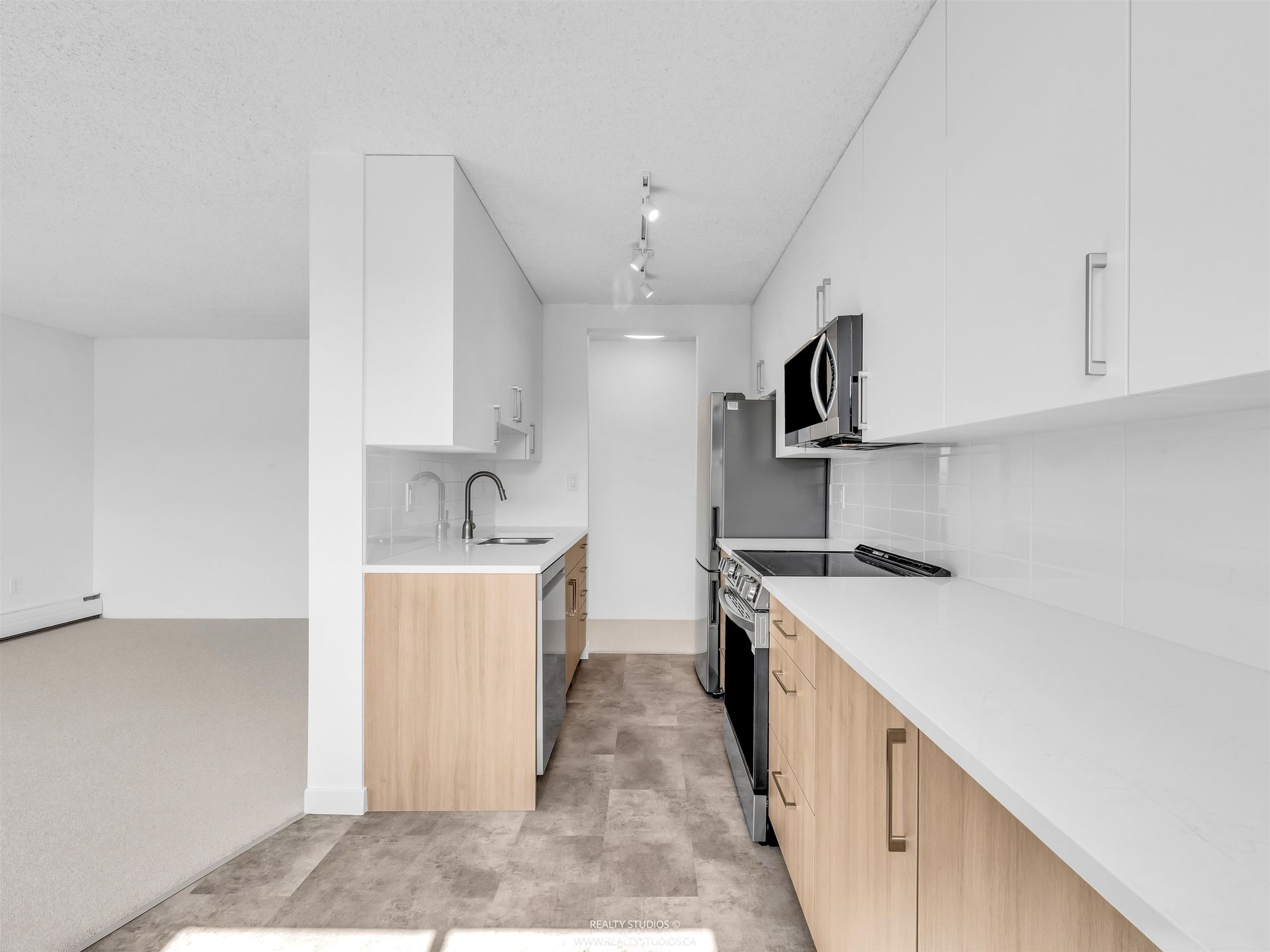 145-st-georges-avenue-lower-lonsdale-north-vancouver-18 at 607 - 145 St. Georges Avenue, Lower Lonsdale, North Vancouver