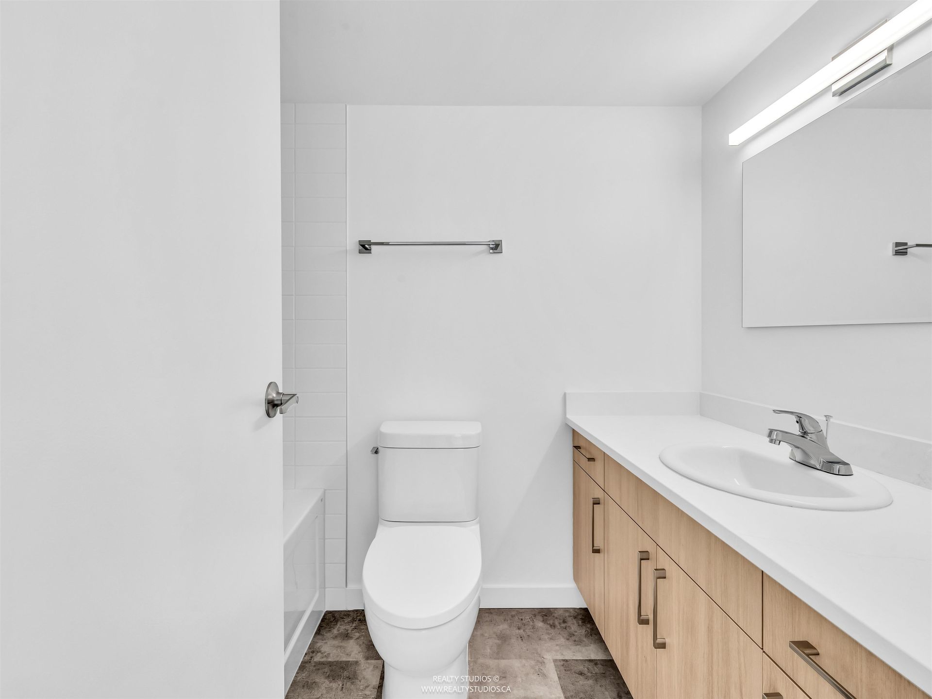 145-st-georges-avenue-lower-lonsdale-north-vancouver-29 at 607 - 145 St. Georges Avenue, Lower Lonsdale, North Vancouver