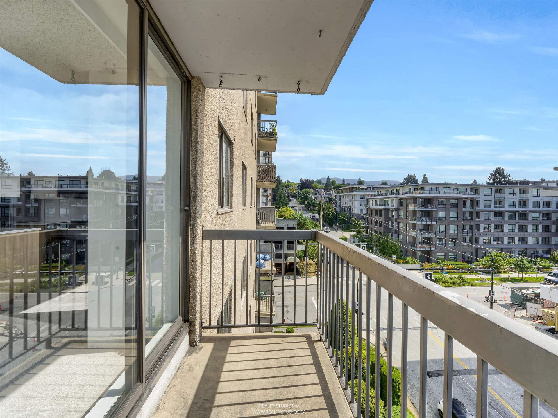 145-st-georges-avenue-lower-lonsdale-north-vancouver-35 at 607 - 145 St. Georges Avenue, Lower Lonsdale, North Vancouver