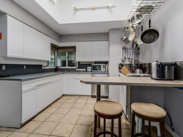 59082 at 2901 Thorncliffe Drive, Edgemont, North Vancouver