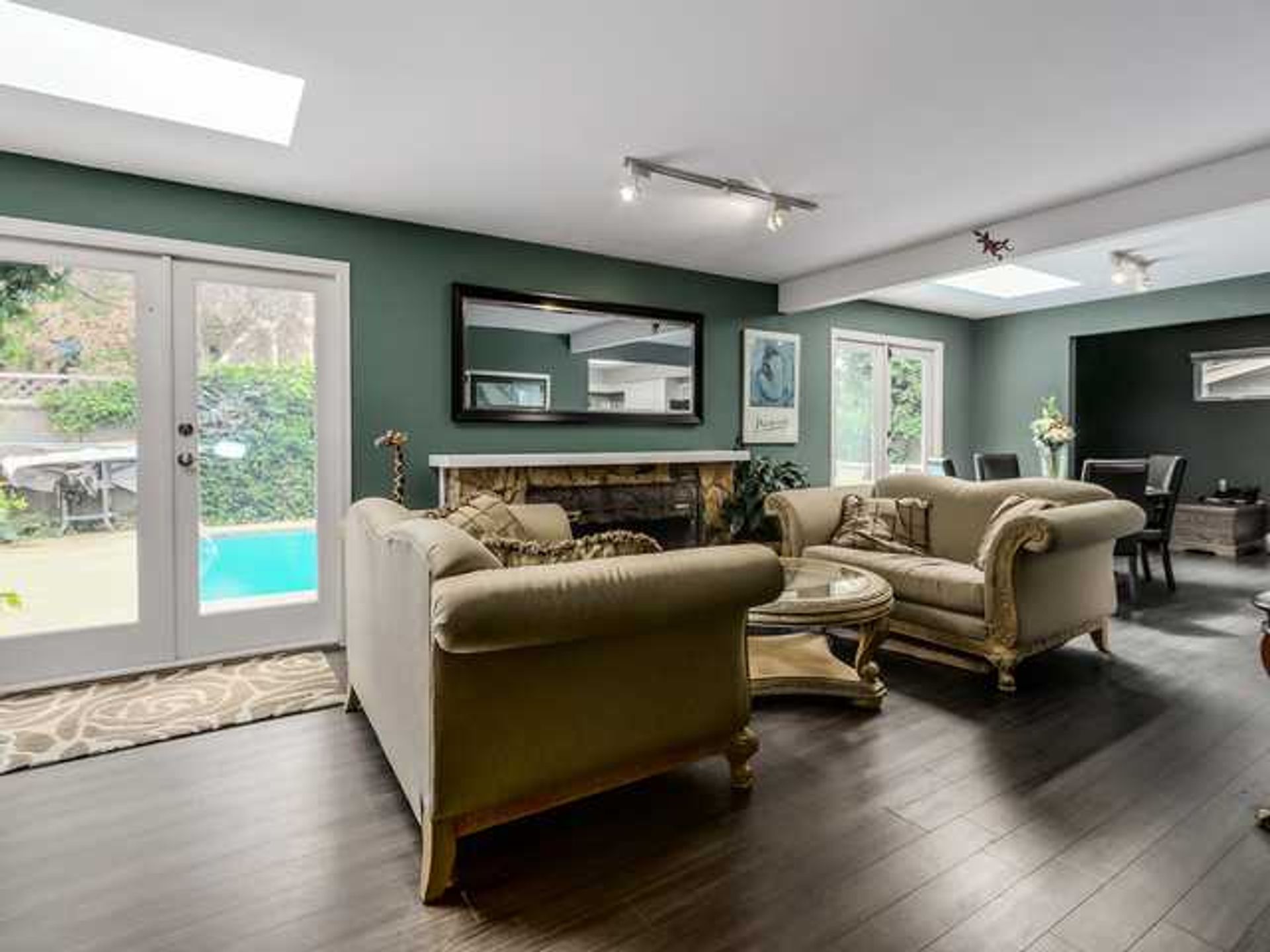 59073 at 2901 Thorncliffe Drive, Edgemont, North Vancouver