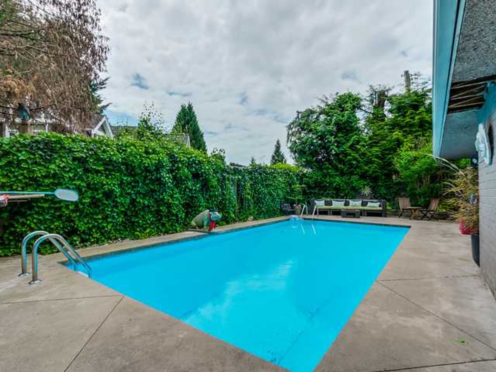59085 at 2901 Thorncliffe Drive, Edgemont, North Vancouver