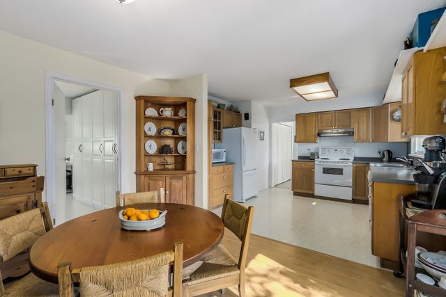 58935 at 2134 Mountain Highway, Westlynn, North Vancouver