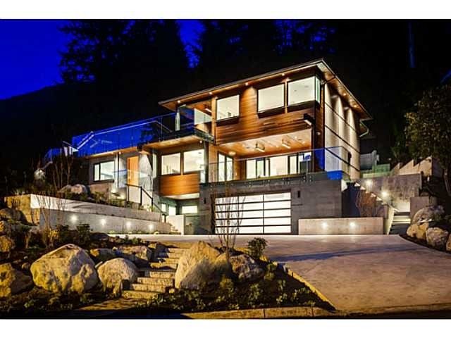 59240 at 658 Alpine Court, Canyon Heights NV, North Vancouver