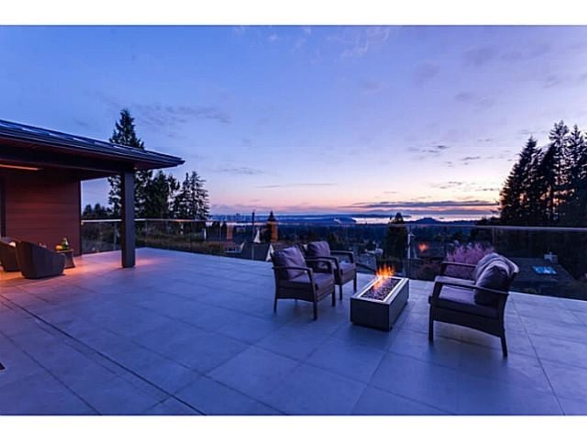 59282 at 658 Alpine Court, Canyon Heights NV, North Vancouver