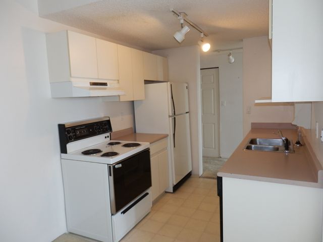 58851 at 904 - 110 4th Street, Ocean Vista, Lower Lonsdale, North Vancouver