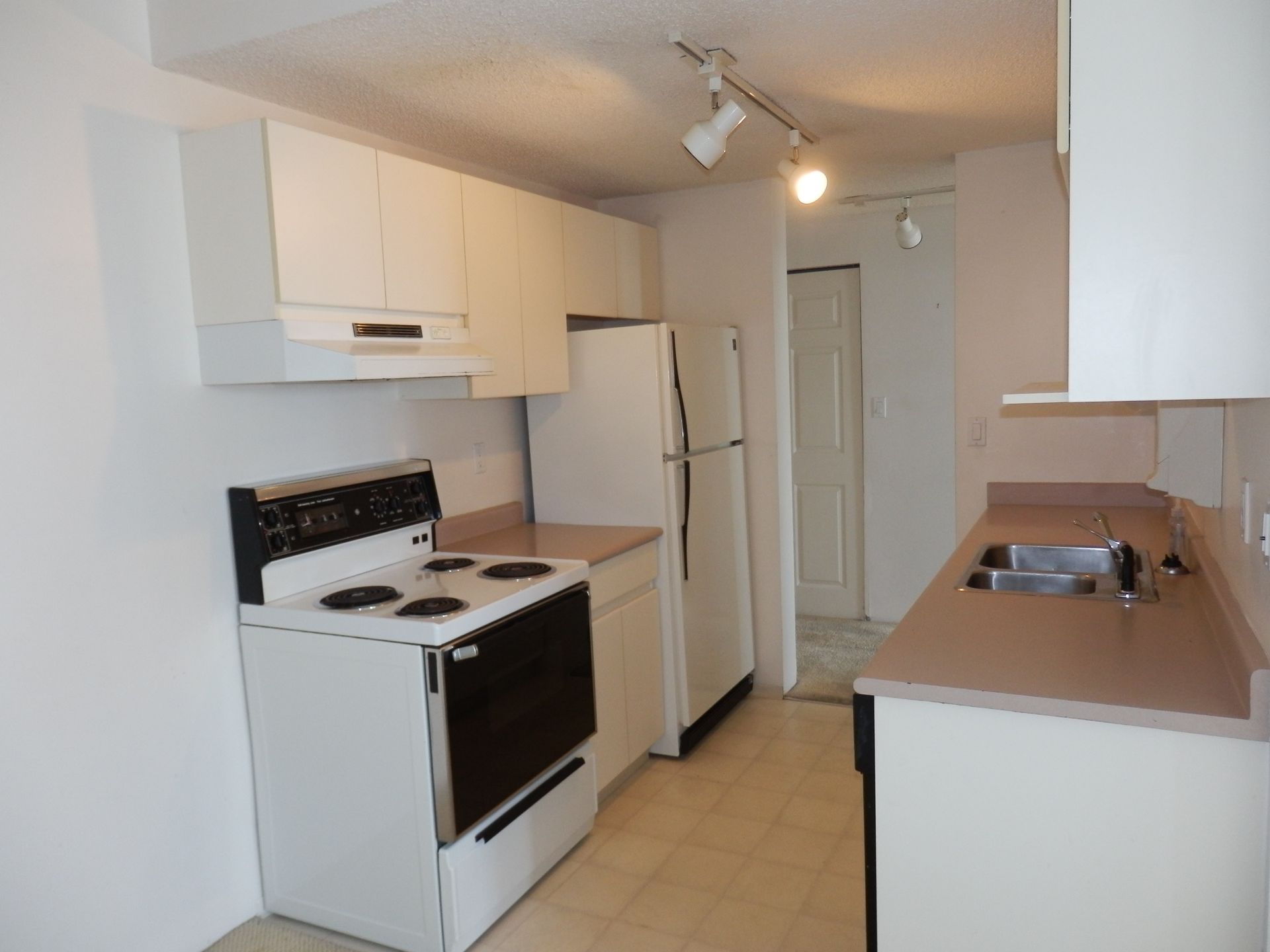 58851 at 904 - 110 4th Street, Ocean Vista, Lower Lonsdale, North Vancouver