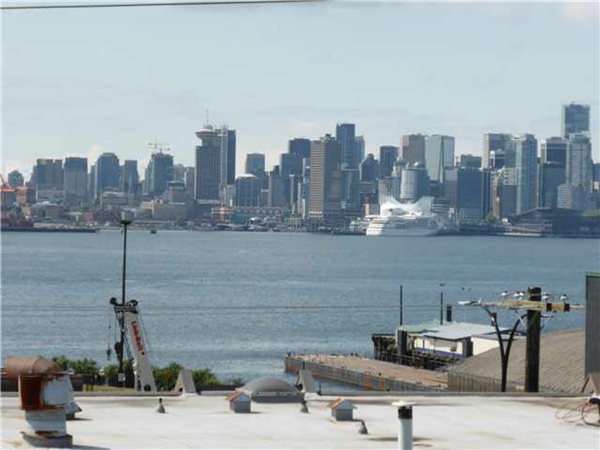 59685 at 213 - 333 1st Street, Lower Lonsdale, North Vancouver