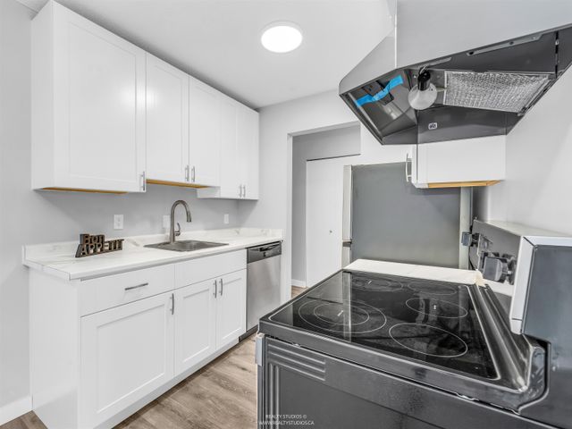 252-w-2nd-street-lower-lonsdale-north-vancouver-17 at 106 - 252 W 2nd Street, Lower Lonsdale, North Vancouver