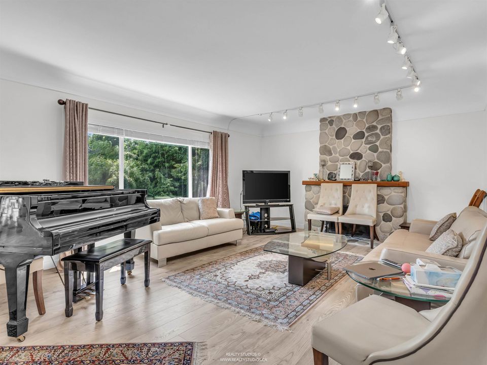 694 Keith Road2