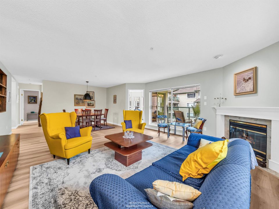 302 - 3670 Banff Court3