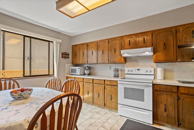 7321-union-street-simon-fraser-univer-burnaby-north-23 at 7321 Union Street, Simon Fraser Univer., Burnaby North