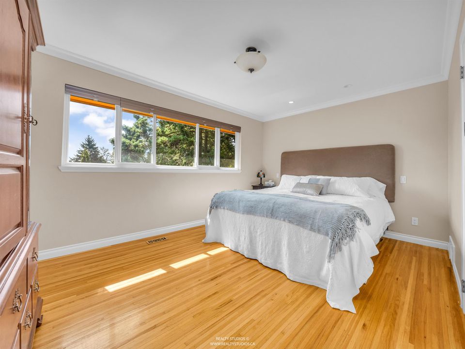 1202 Bracknell Crescent1