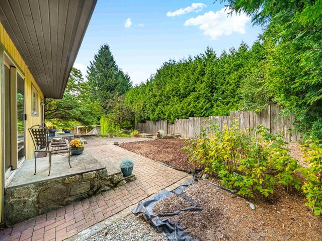 865-margaree-place-cedardale-west-vancouver-32 at 865 Margaree Place, Cedardale, West Vancouver