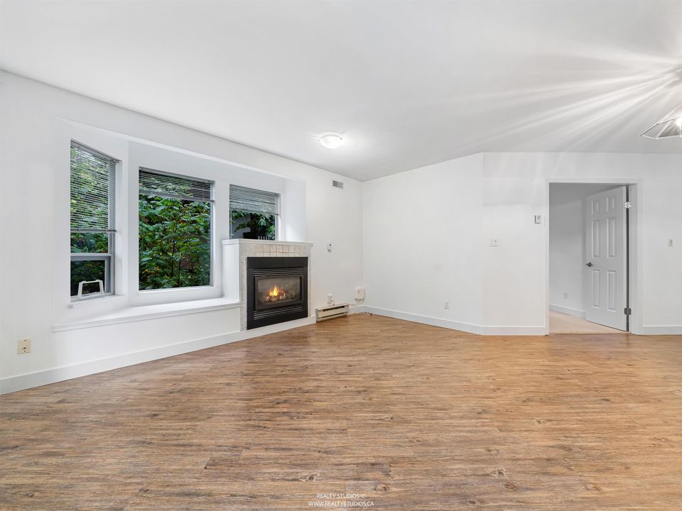 303 - 123 E 6th Street1