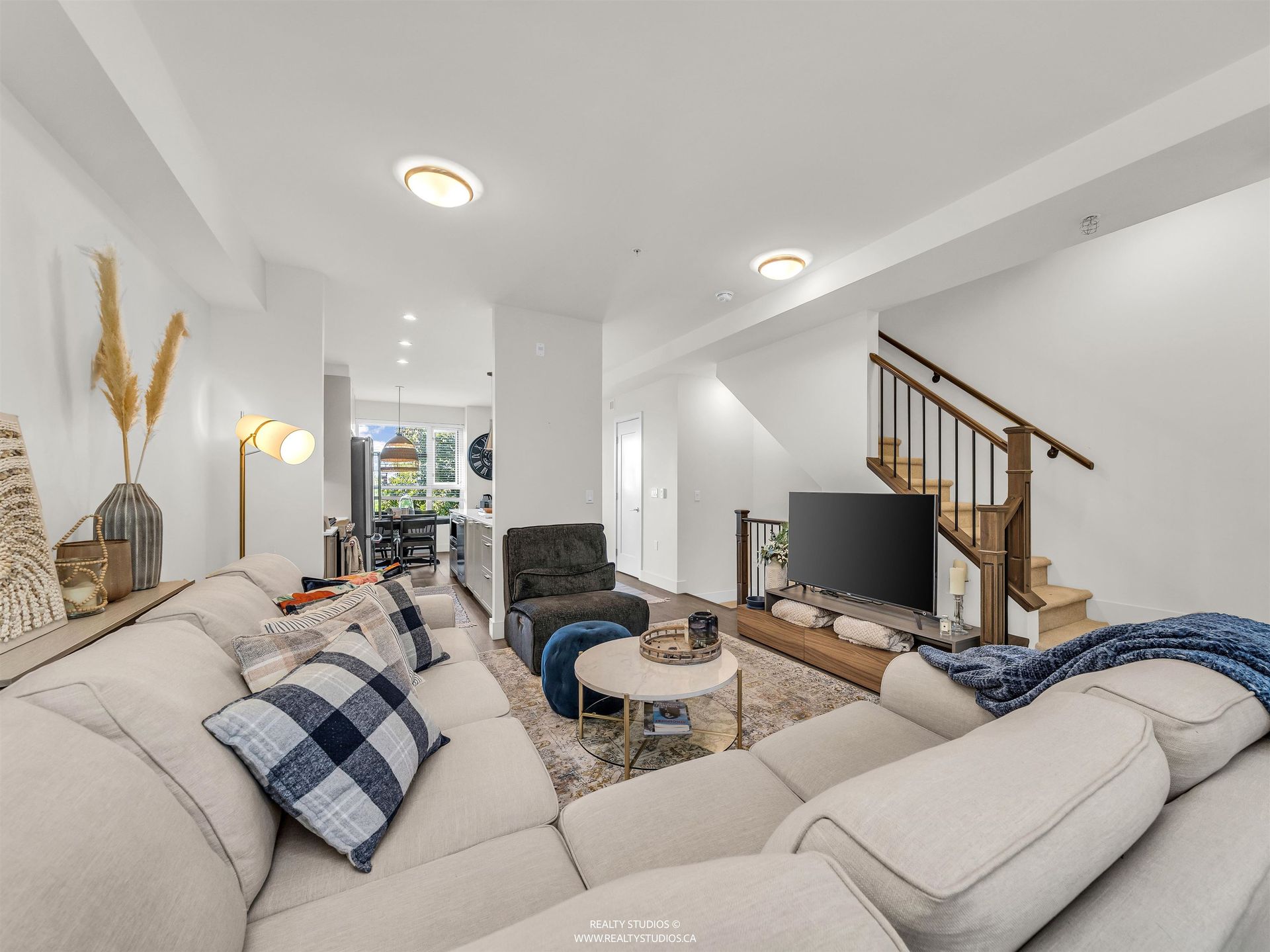 244-e-5th-street-lower-lonsdale-north-vancouver-06 at 8 - 244 E 5th Street, Lower Lonsdale, North Vancouver