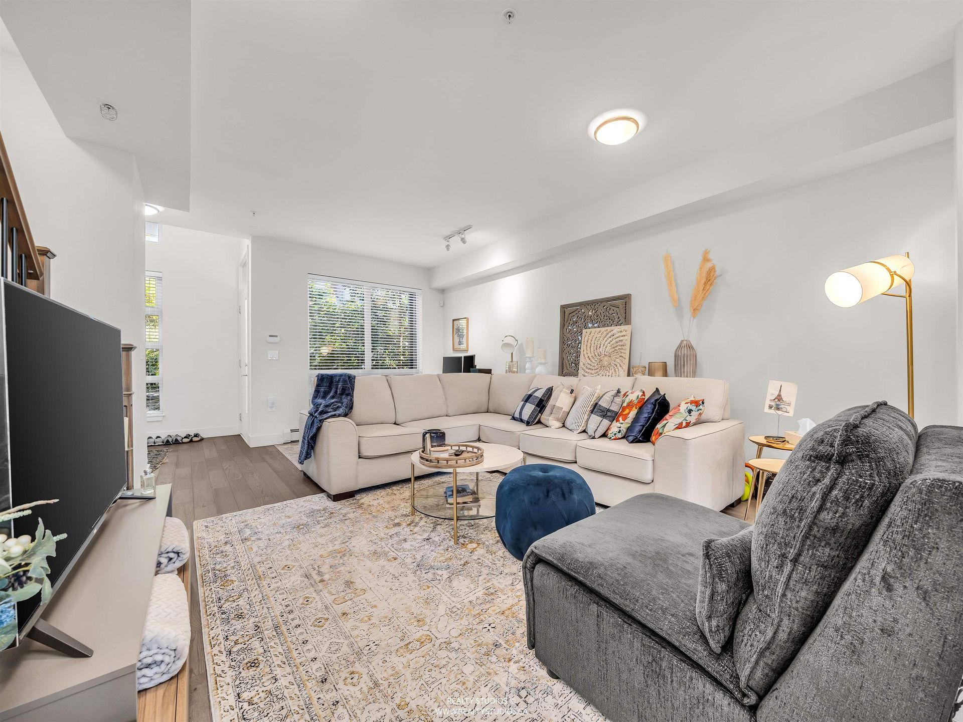 244-e-5th-street-lower-lonsdale-north-vancouver-07 at 8 - 244 E 5th Street, Lower Lonsdale, North Vancouver