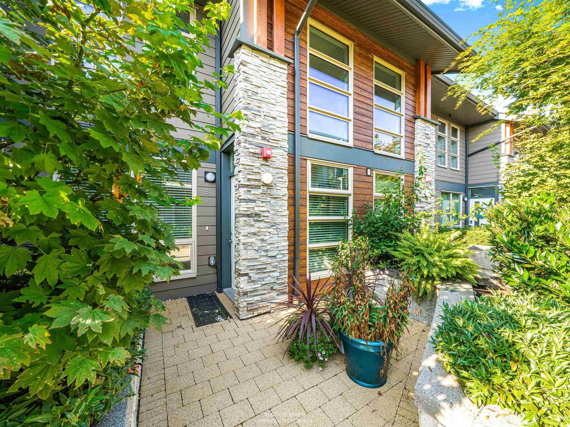 244-e-5th-street-lower-lonsdale-north-vancouver-29 at 8 - 244 E 5th Street, Lower Lonsdale, North Vancouver