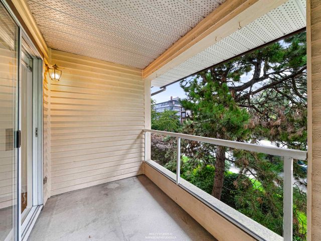 123-e-6th-street-lower-lonsdale-north-vancouver-29 at 303 - 123 E 6th Street, Lower Lonsdale, North Vancouver