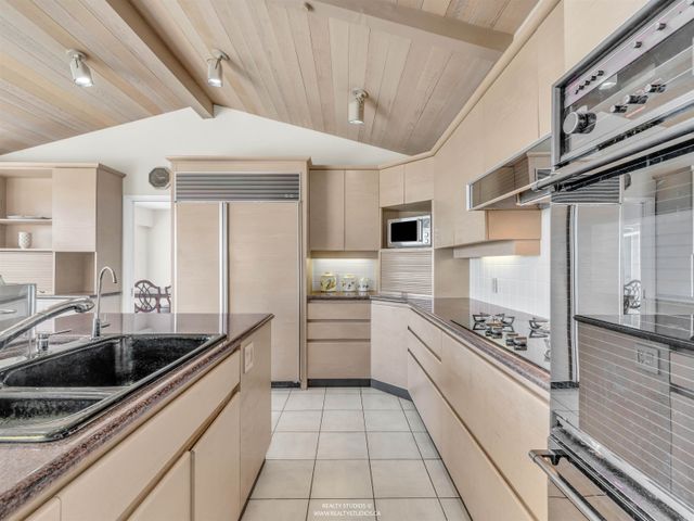 1331-chartwell-drive-chartwell-west-vancouver-09 at 1331 Chartwell Drive, Chartwell, West Vancouver 1331-chartwell-drive-chartwell-west-vancouver-09 at 1331 Chartwell Drive, Chartwell, West Vancouver