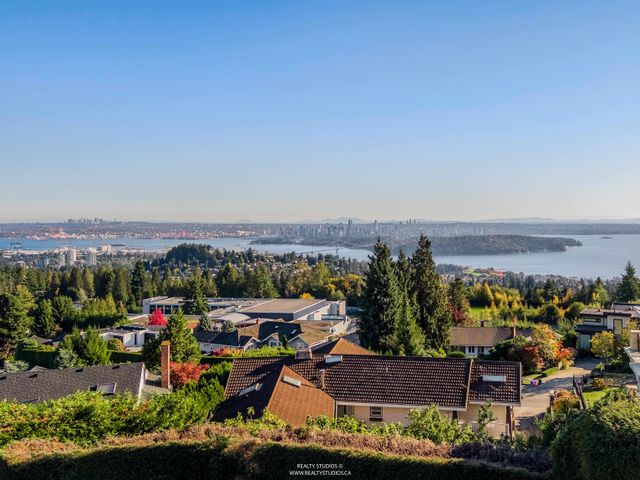 1331-chartwell-drive-chartwell-west-vancouver-37 at 1331 Chartwell Drive, Chartwell, West Vancouver