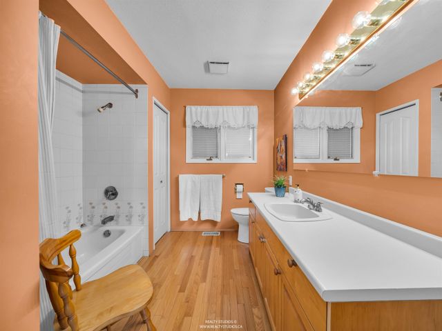 865-margaree-place-cedardale-west-vancouver-24 at 865 Margaree Place, Cedardale, West Vancouver 865-margaree-place-cedardale-west-vancouver-24 at 865 Margaree Place, Cedardale, West Vancouver