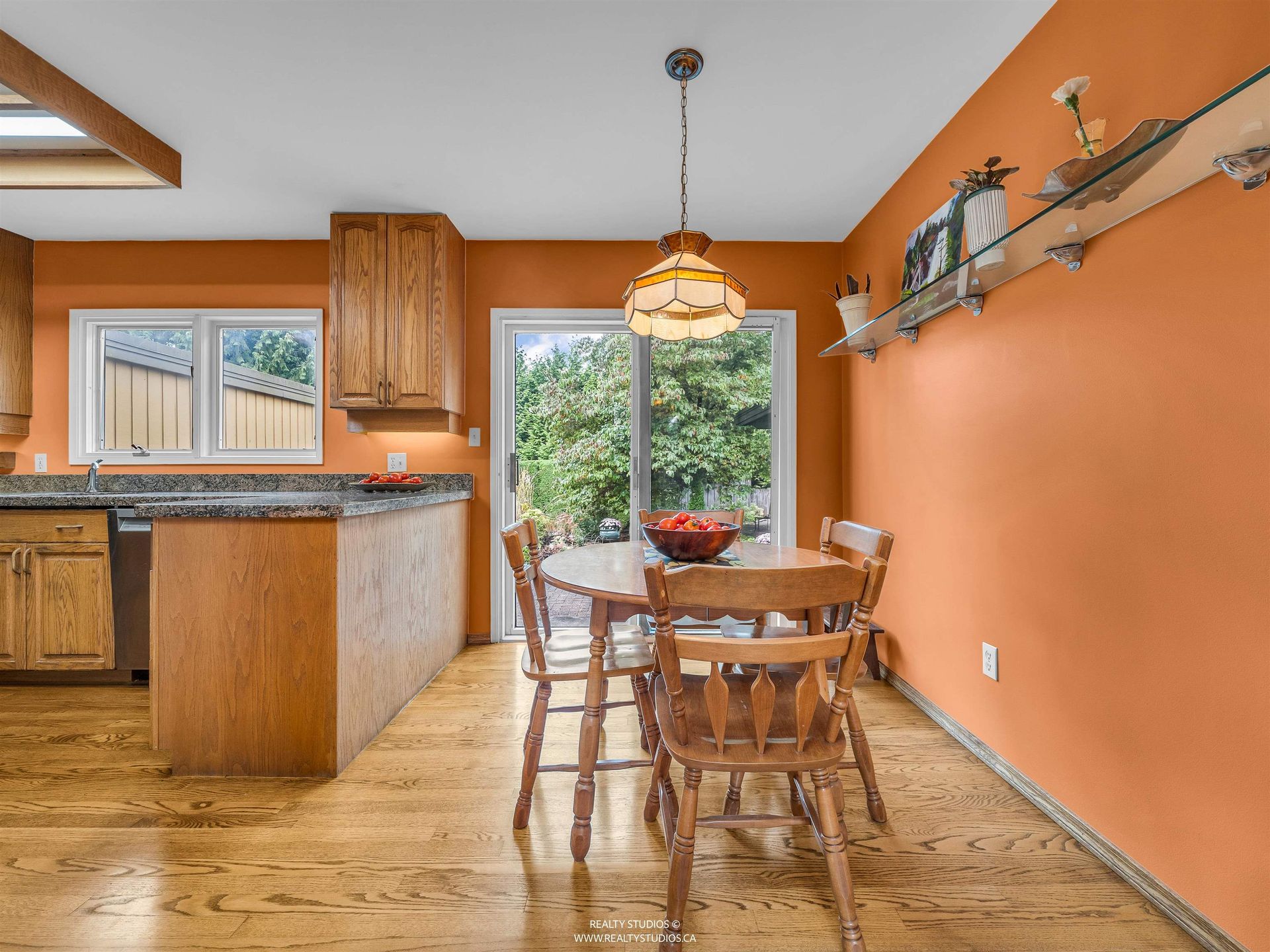 865-margaree-place-cedardale-west-vancouver-10 at 865 Margaree Place, Cedardale, West Vancouver