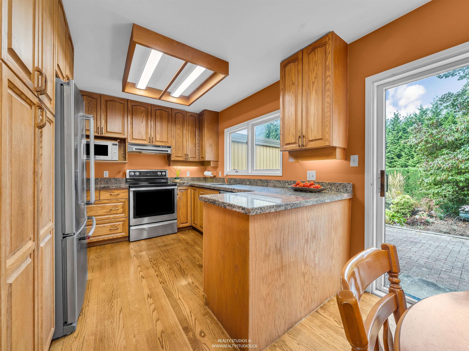 865-margaree-place-cedardale-west-vancouver-11 at 865 Margaree Place, Cedardale, West Vancouver