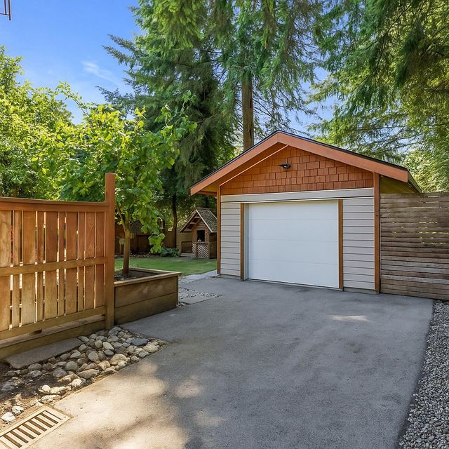 2433-philip-avenue-pemberton-heights-north-vancouver-39 at 2433 Philip Avenue, Pemberton Heights, North Vancouver