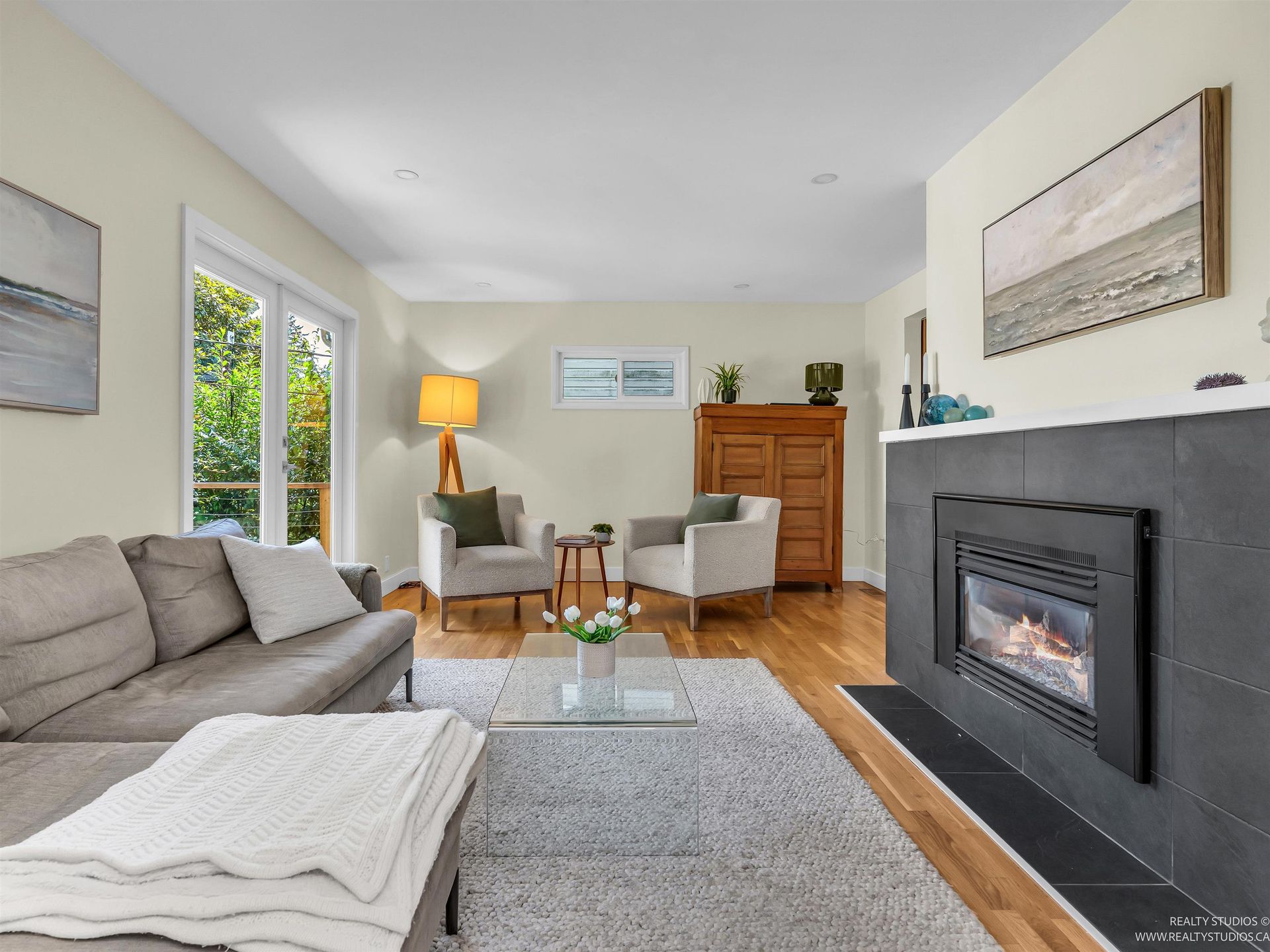 2433 Philip Avenue — photo 3