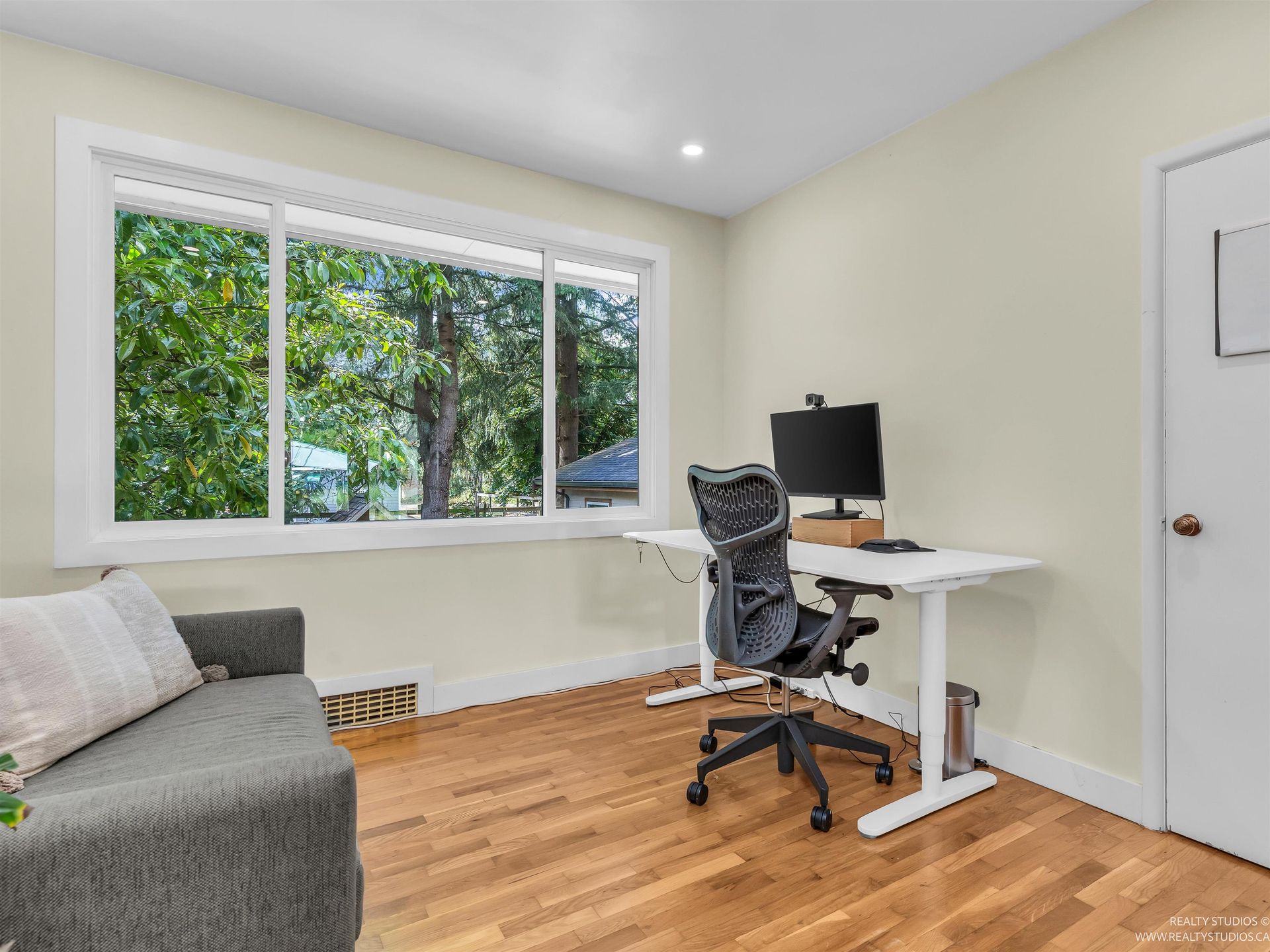 2433-philip-avenue-pemberton-heights-north-vancouver-07 at 2433 Philip Avenue, Pemberton Heights, North Vancouver