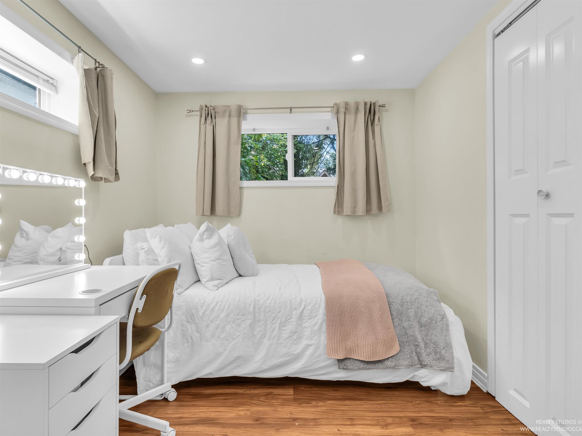 2433-philip-avenue-pemberton-heights-north-vancouver-26 at 2433 Philip Avenue, Pemberton Heights, North Vancouver