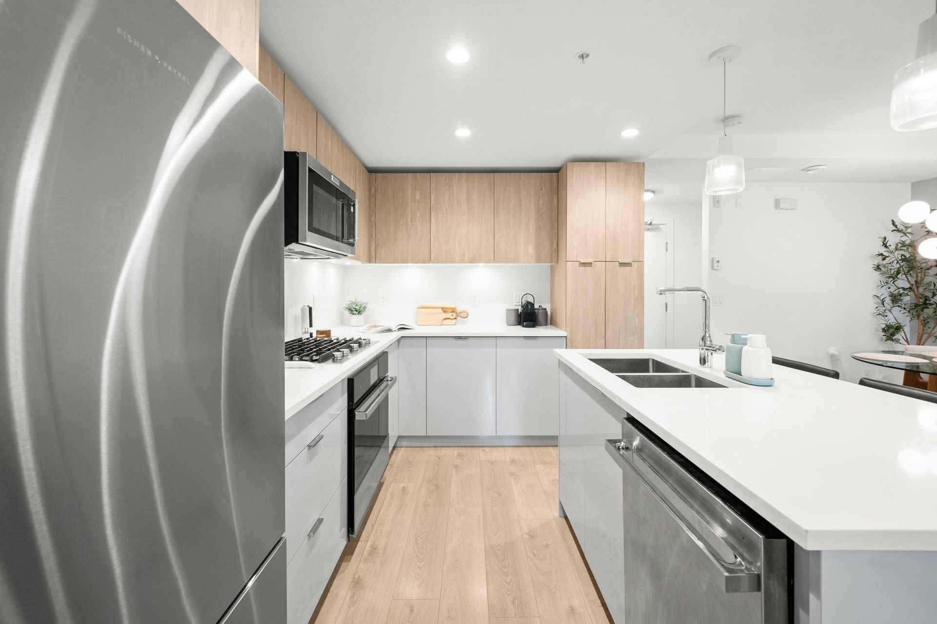 108-e-8th-street-central-lonsdale-north-vancouver-08 at TH8 - 108 E 8th Street, Central Lonsdale, North Vancouver