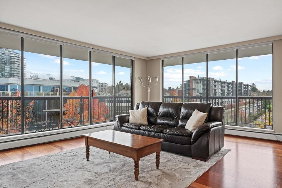 801 - 114 W Keith Road0