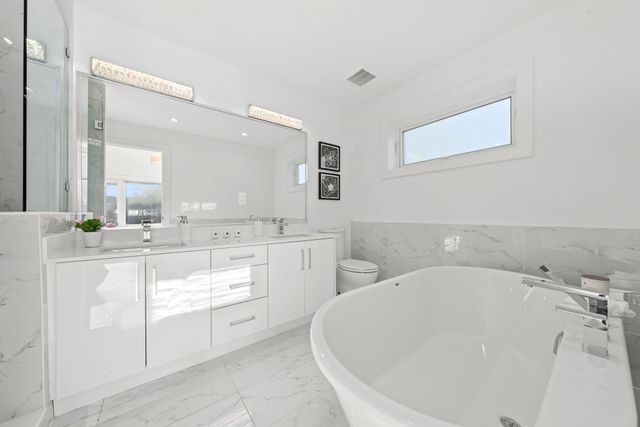 361-e-15th-street-central-lonsdale-north-vancouver-27 at 361 E 15th Street, Central Lonsdale, North Vancouver