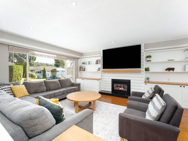 799-plymouth-drive-windsor-park-nv-north-vancouver-12 at 799 Plymouth Drive, Windsor Park NV, North Vancouver