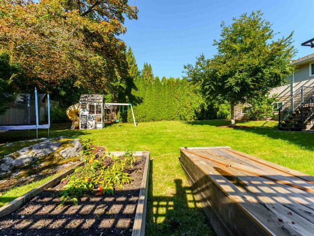 799-plymouth-drive-windsor-park-nv-north-vancouver-39 at 799 Plymouth Drive, Windsor Park NV, North Vancouver