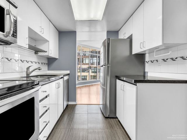 130-e-2nd-street-lower-lonsdale-north-vancouver-14 at 903 - 130 E 2nd Street, Lower Lonsdale, North Vancouver