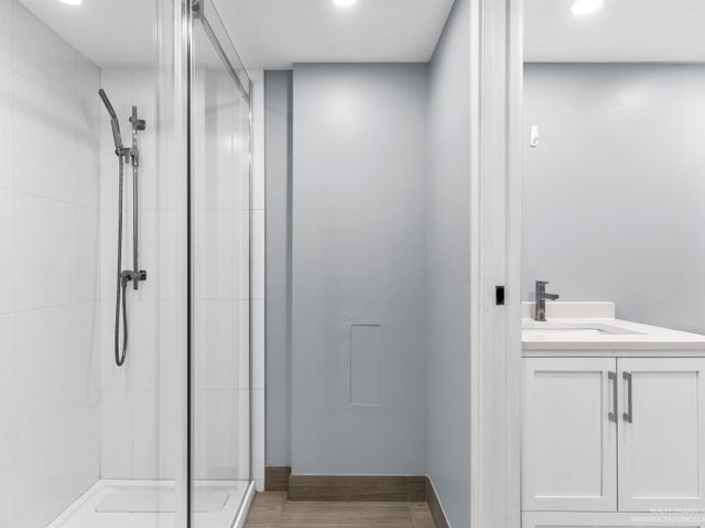 130-e-2nd-street-lower-lonsdale-north-vancouver-20 at 903 - 130 E 2nd Street, Lower Lonsdale, North Vancouver