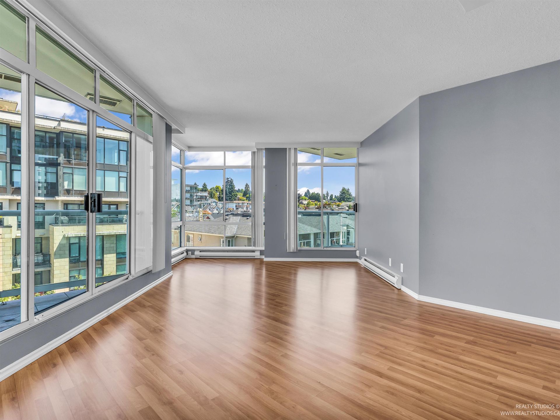 130-e-2nd-street-lower-lonsdale-north-vancouver-08 at 903 - 130 E 2nd Street, Lower Lonsdale, North Vancouver