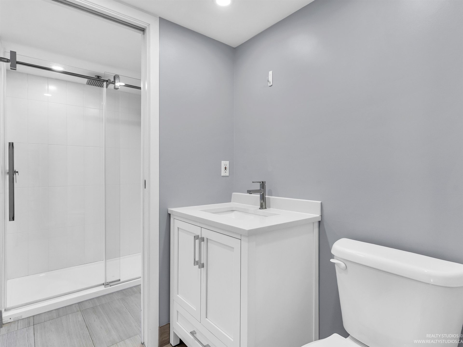 130-e-2nd-street-lower-lonsdale-north-vancouver-18 at 903 - 130 E 2nd Street, Lower Lonsdale, North Vancouver