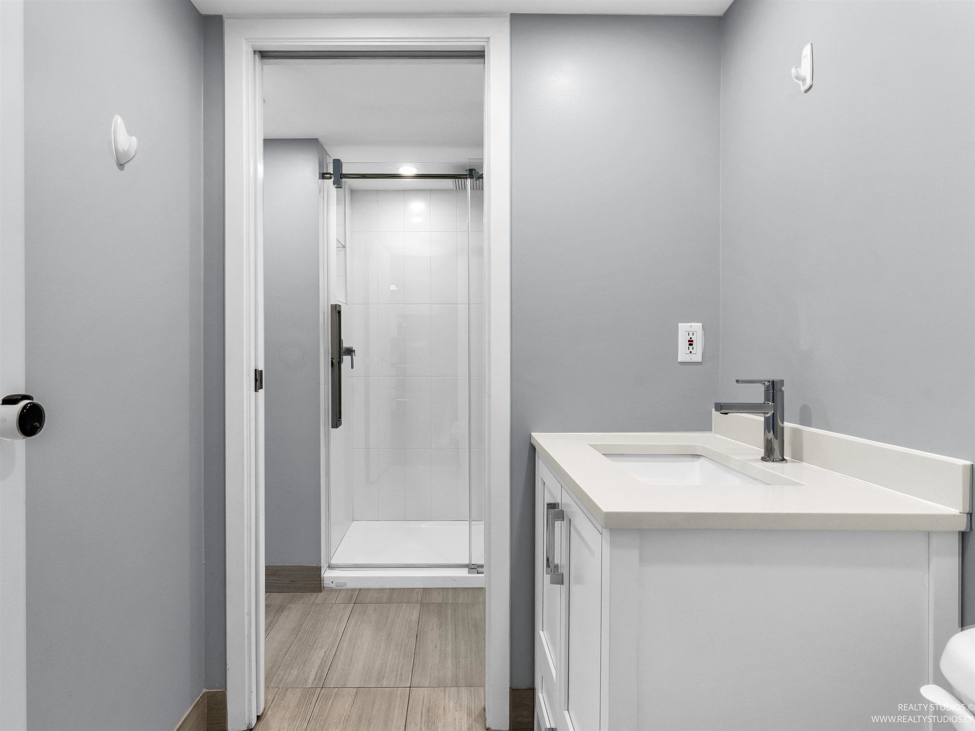 130-e-2nd-street-lower-lonsdale-north-vancouver-19 at 903 - 130 E 2nd Street, Lower Lonsdale, North Vancouver