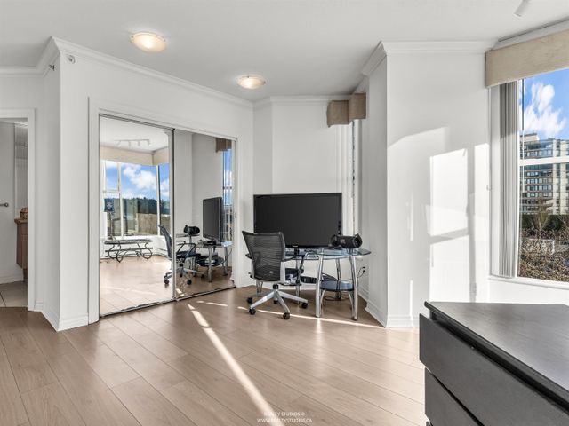 588-16th-street-ambleside-west-vancouver-12 at 201 - 588 16th Street, Ambleside, West Vancouver