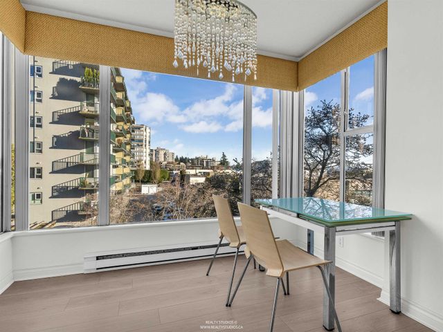 588-16th-street-ambleside-west-vancouver-23 at 201 - 588 16th Street, Ambleside, West Vancouver