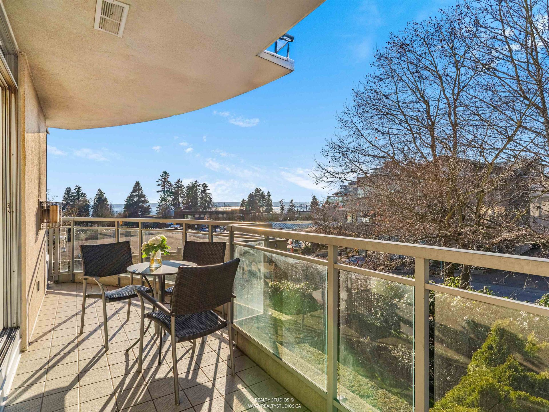 588-16th-street-ambleside-west-vancouver-25 at 201 - 588 16th Street, Ambleside, West Vancouver