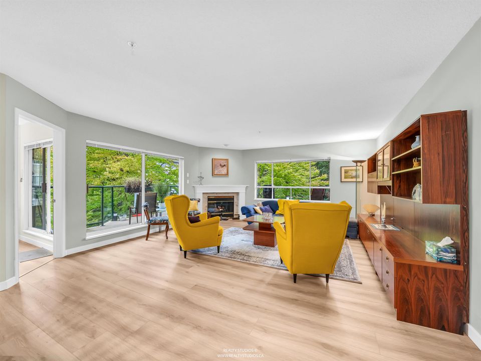 302 - 3670 Banff Court2